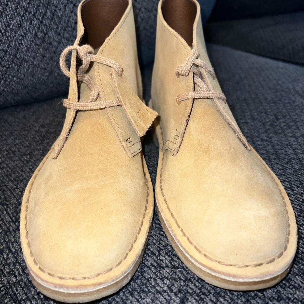 Clark’s Women Desert Boot Oak Suede